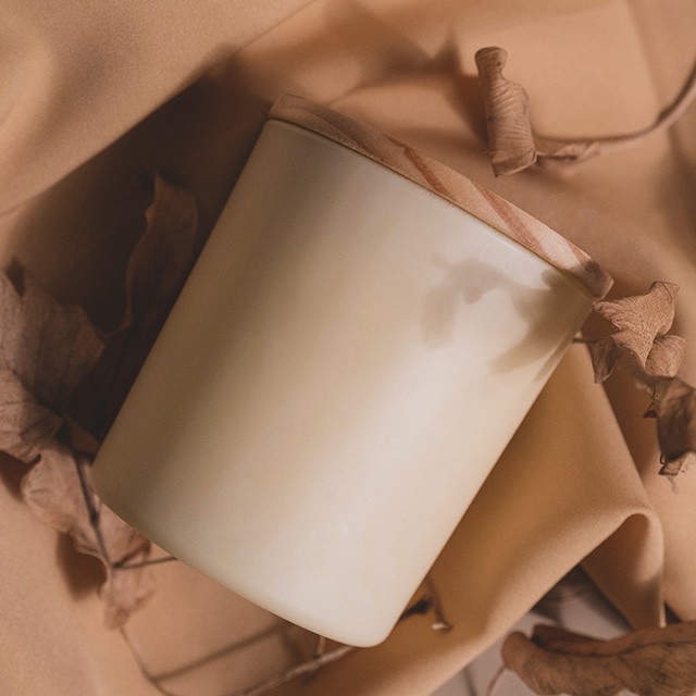 彩色香薰蠟燭玻璃杯帶松木(mù)蓋